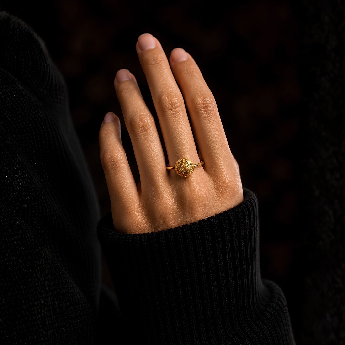 Golden Cluster Ring